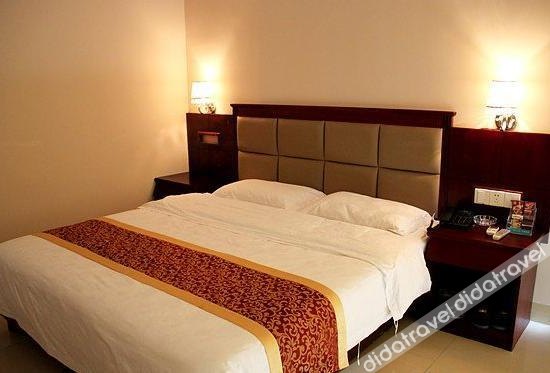 Haikou Fengqing Business Hotel 2*