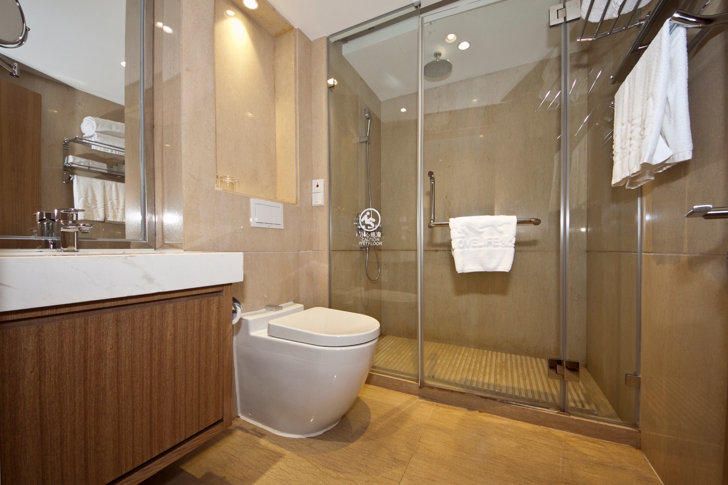 Aifeel Hotel 3*