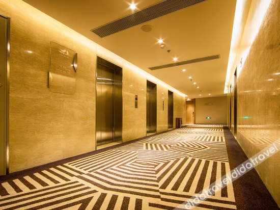 Aifeel Hotel 3*