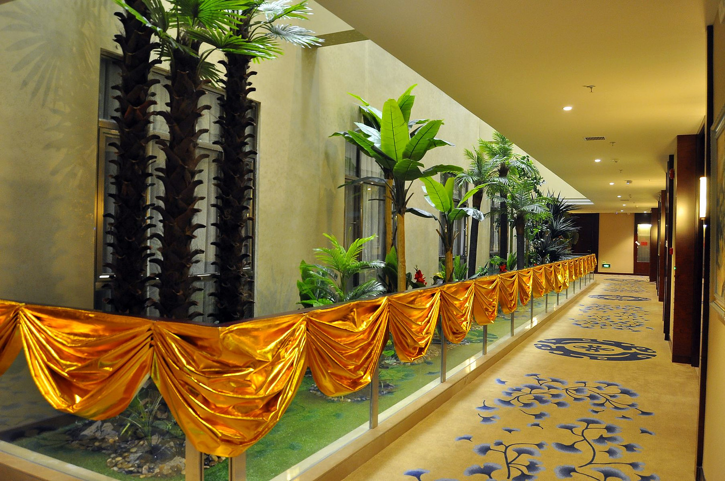Baocong Hotel (Guangzhou Shaxi Metro Station International Hotel Supplies City) 3*