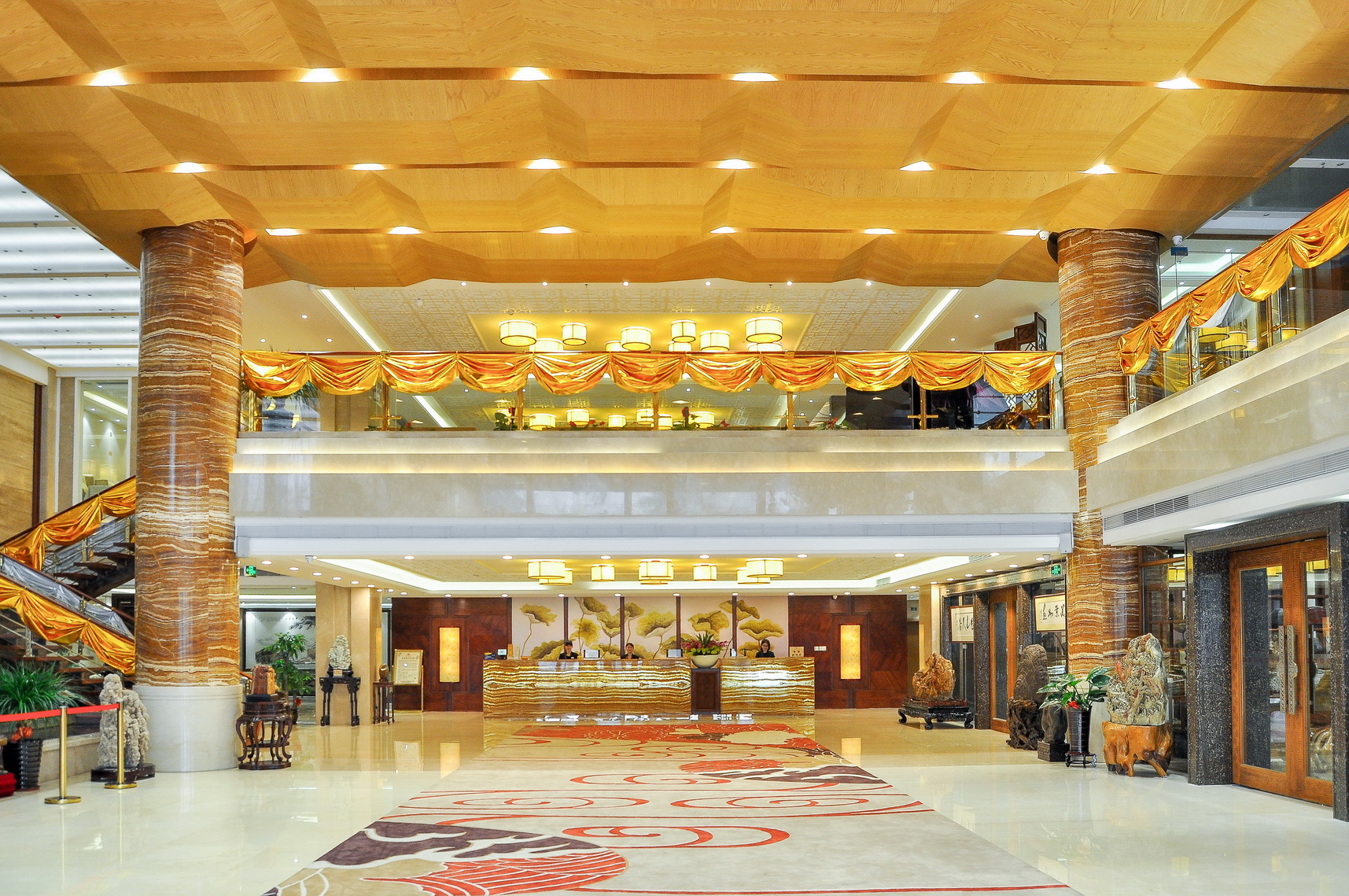 Baocong Hotel (Guangzhou Shaxi Metro Station International Hotel Supplies City) 3*