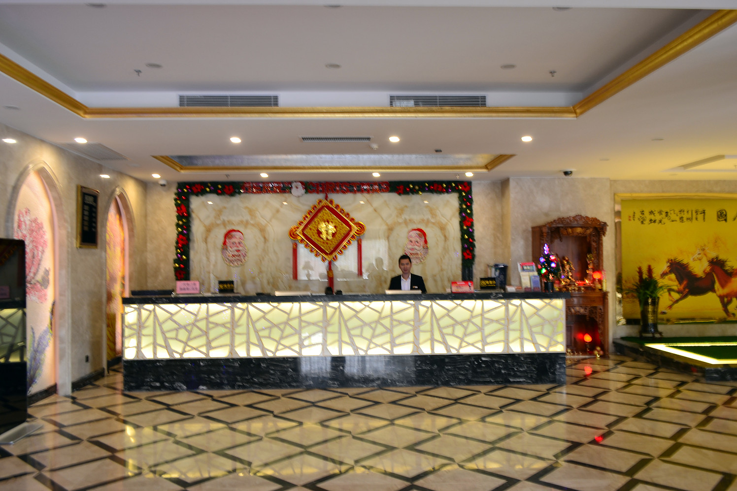 Minghan Holiday Hotel (Zhuhai Doumen Xinqing Science and Technology Park) 3*