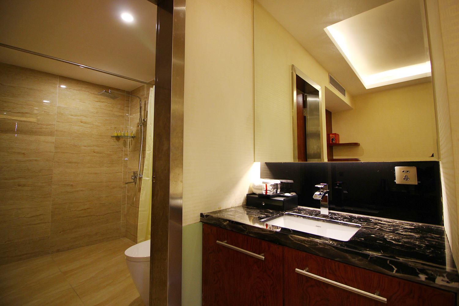 Minghan Holiday Hotel (Zhuhai Doumen Xinqing Science and Technology Park) 3*
