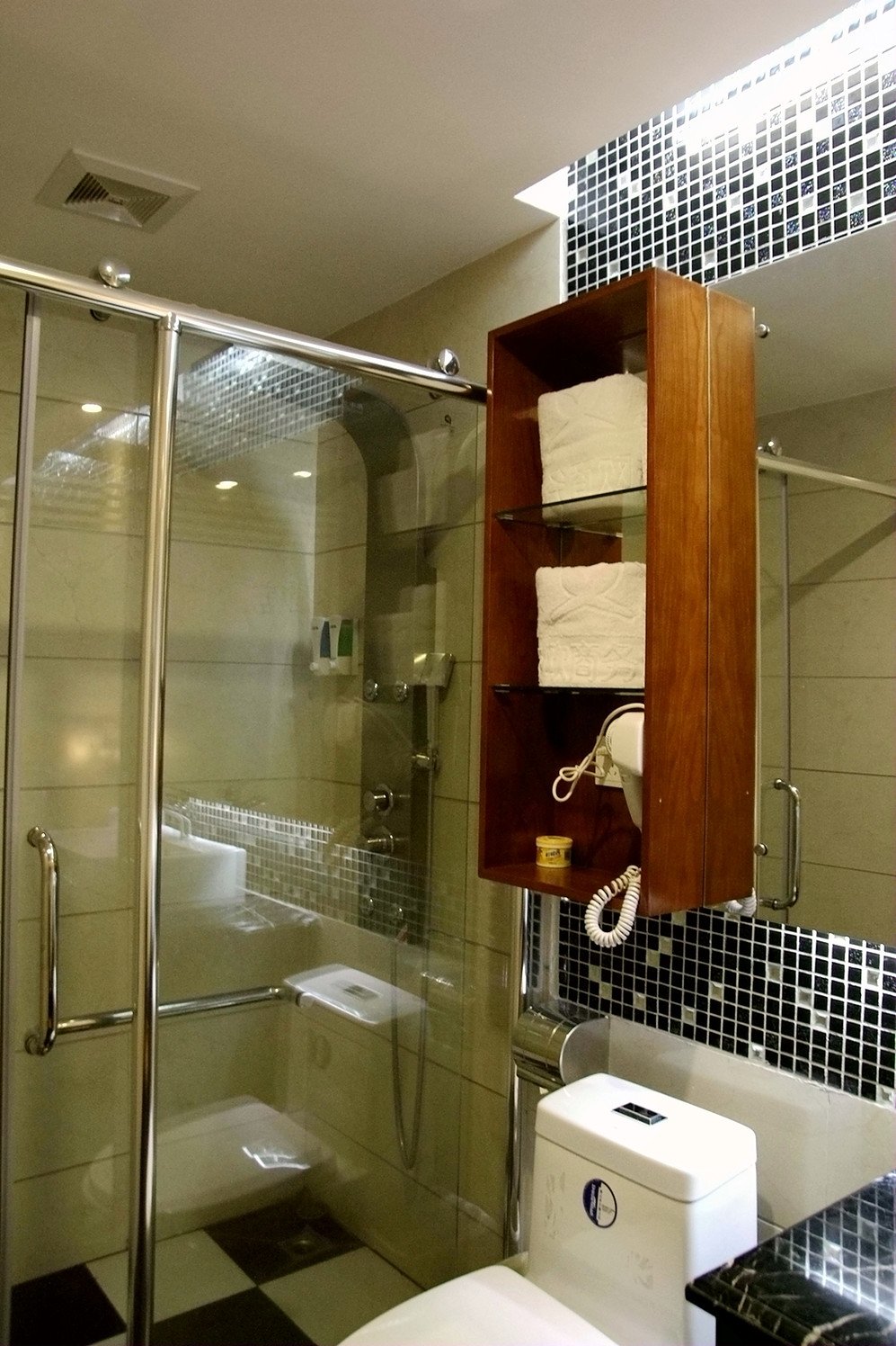 Aidiou Hotel 2*