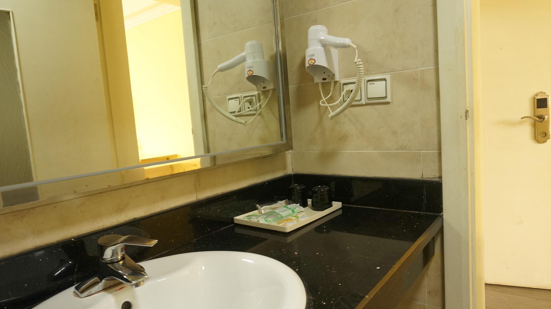BA FANG FEATURED HOTEL 2*