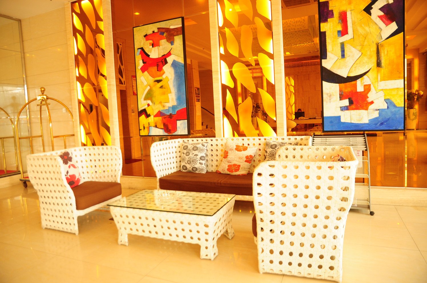 BA FANG FEATURED HOTEL 2*