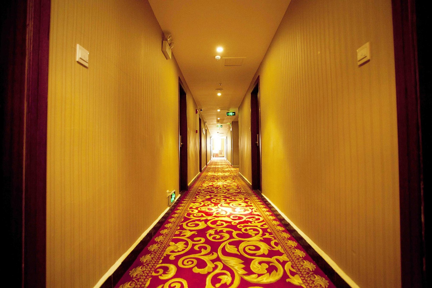 Aegean Art Hotel (Chaozhou People's Square Fortune Center) 3*