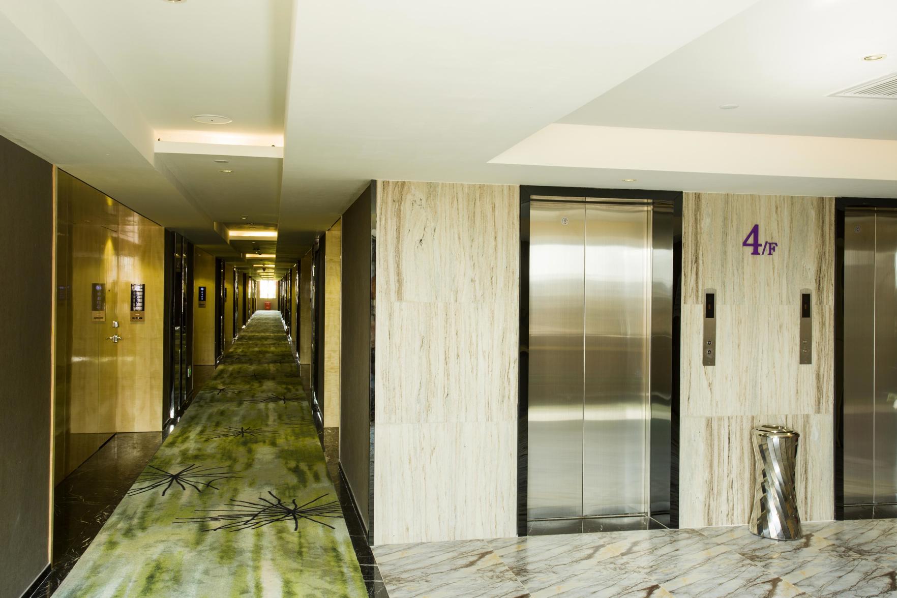 YESIER S HOTEL 3*