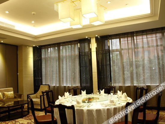 Liancheng Hotel 3*