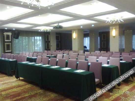 Liancheng Hotel 3*