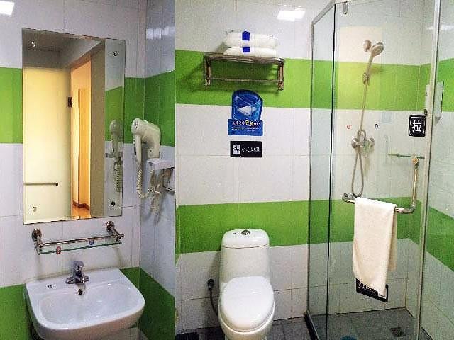 James Joyce Coffetel (Qingdao Taidong Pedestrian Street) 3*