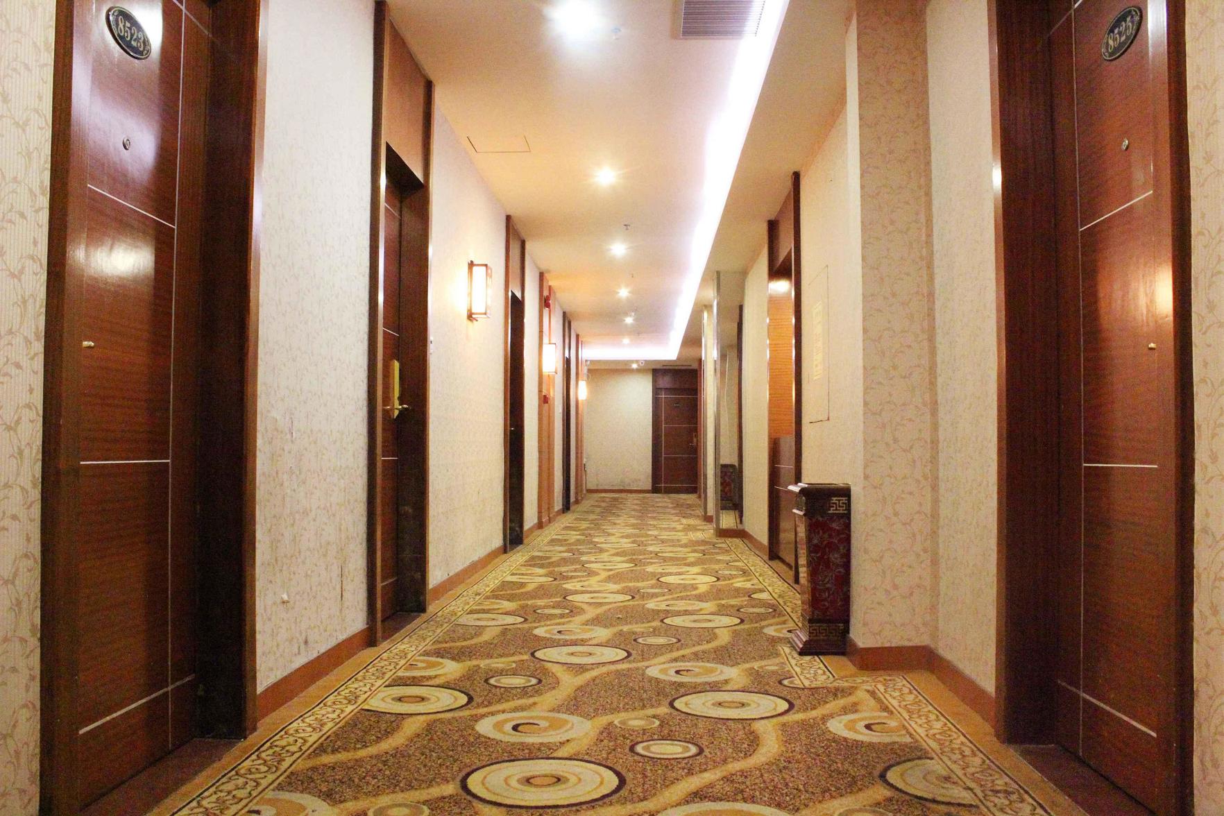 Cikecome Business Hotel 2*
