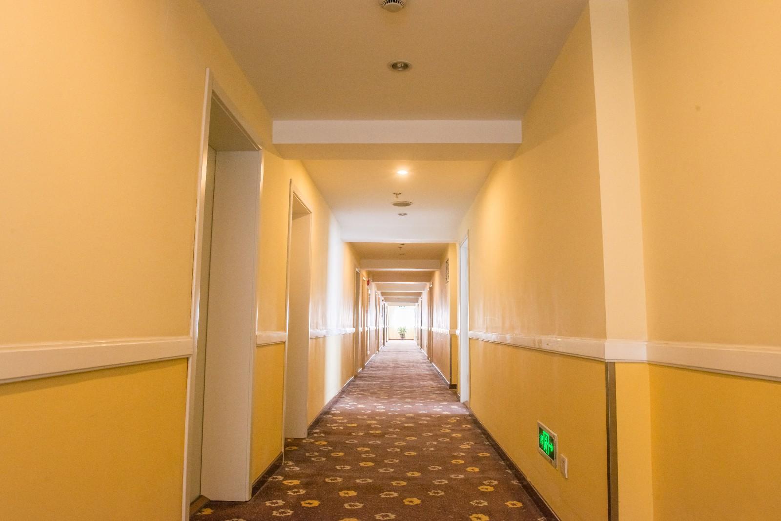 Homeinn Selected Hotel (Shaoxing East Station Wanhecheng) 3*