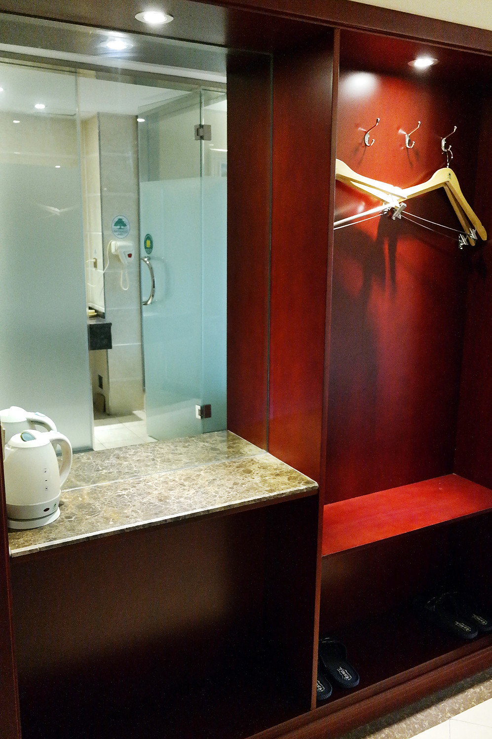 Home Inn Huaxuan Collection Hotel (Jinzhong Yuci Railway Station People's Hospital) 2*