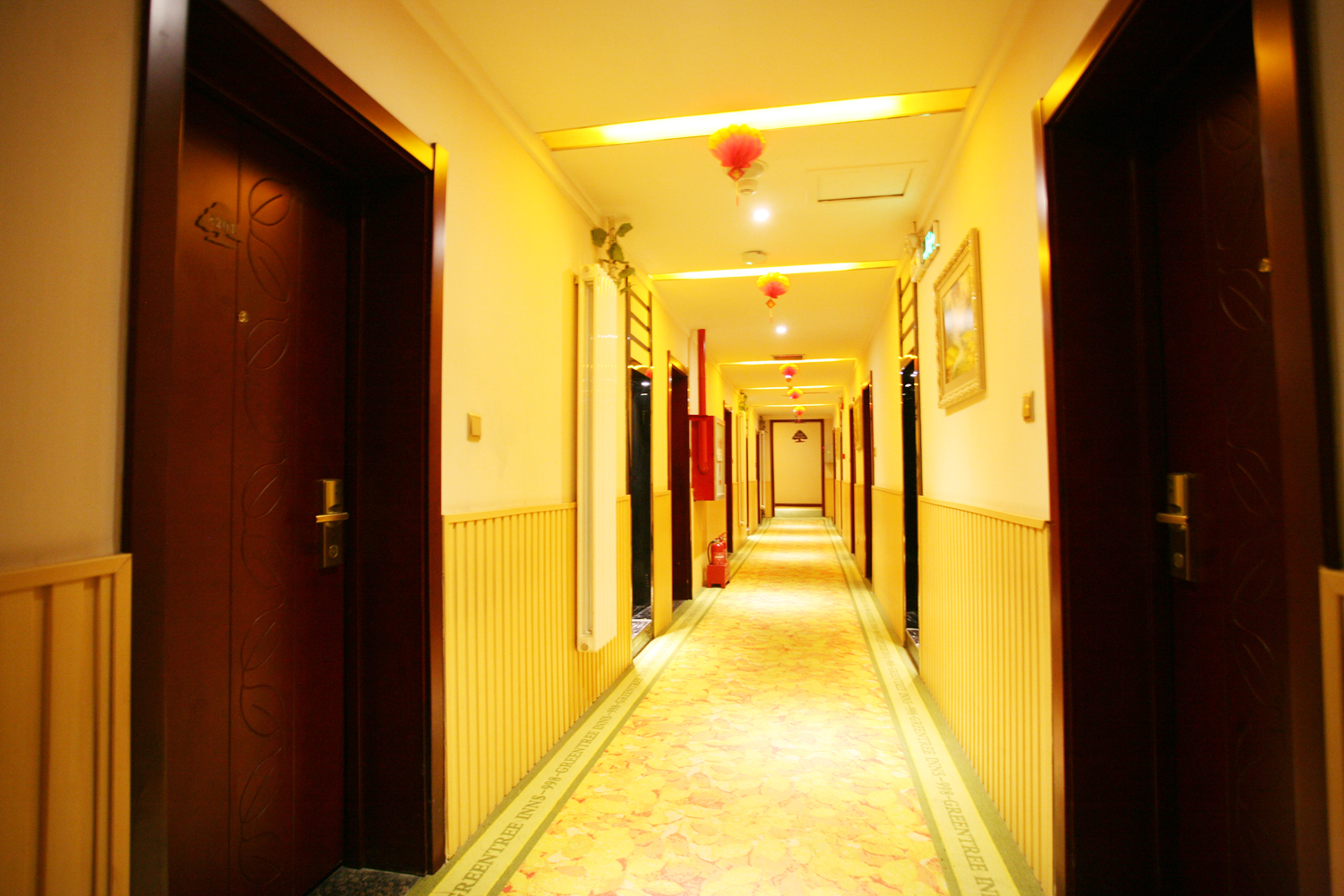 Home Inn Huaxuan Collection Hotel (Jinzhong Yuci Railway Station People's Hospital) 2*