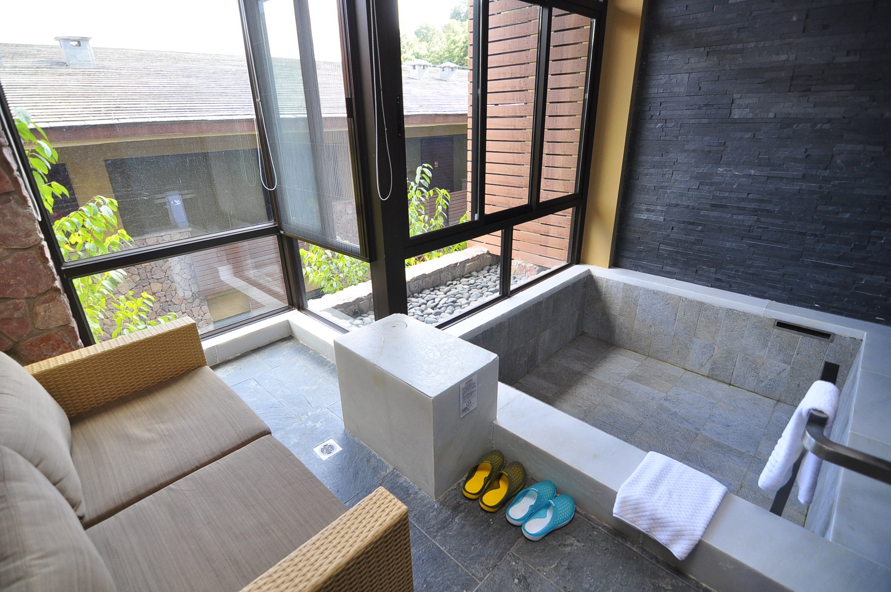 Jinfang Hot Spring Banshan Hotel 5*