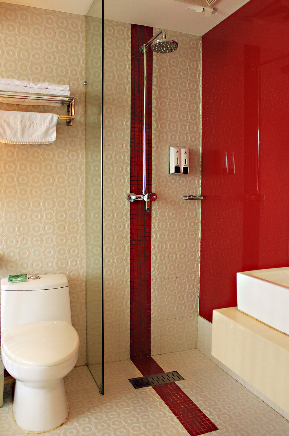 Super 8 Hotel Premier (Fushun North Railway Station, Jiangjun) 2*