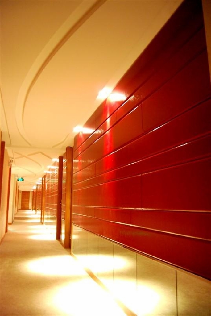 Super 8 Hotel Premier (Fushun North Railway Station, Jiangjun) 2*
