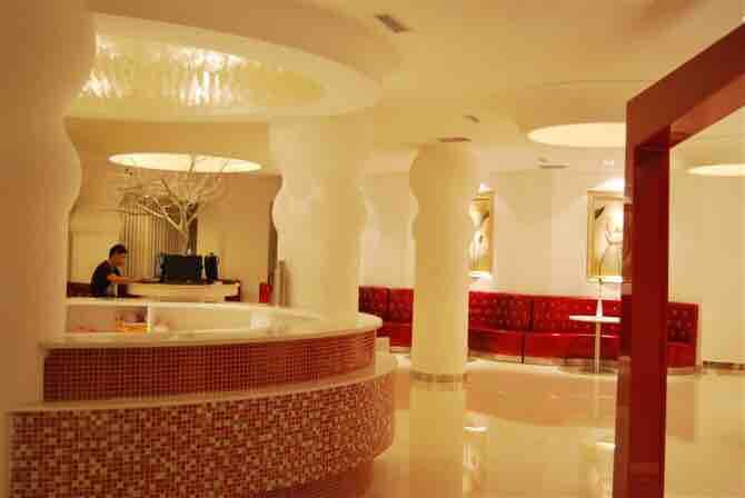Super 8 Hotel Premier (Fushun North Railway Station, Jiangjun) 2*