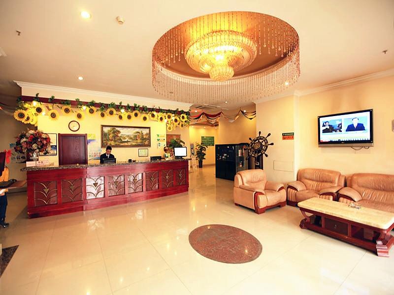 GreenTree Business Hotel (Tianjin Meijiang Convention Center) 2*