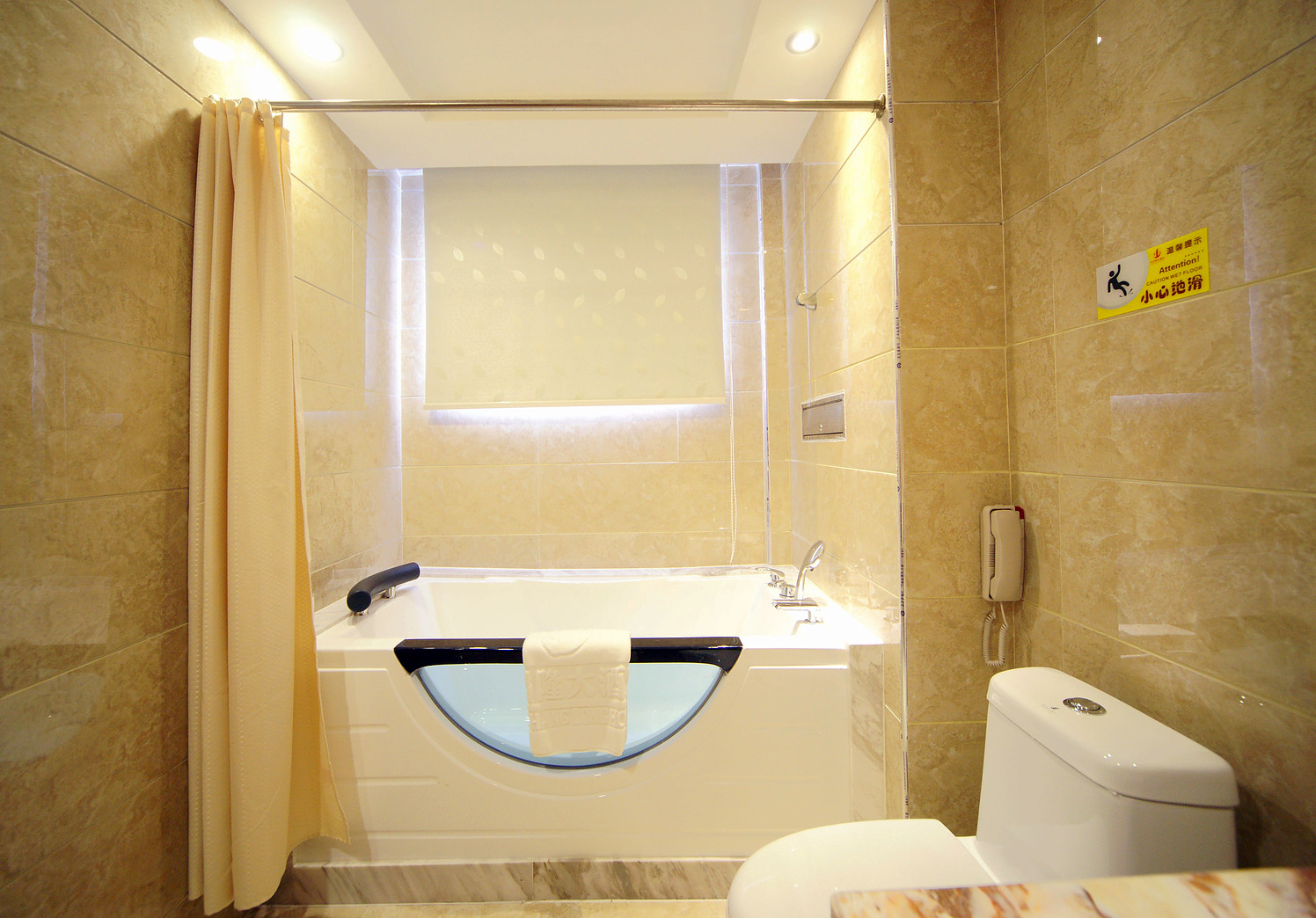 Hongchanglong Hotel 2*