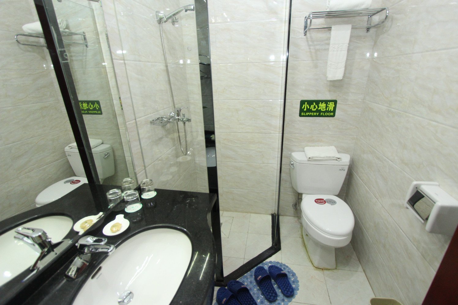 Academic Exchange Center of Central China Normal University (Guiyuan Hotel) 3*