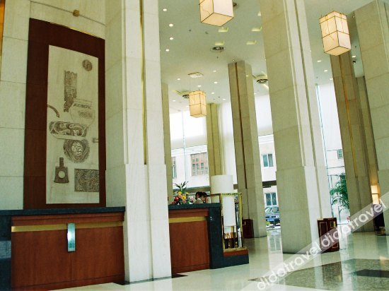 Academic Exchange Center of Central China Normal University (Guiyuan Hotel) 3*