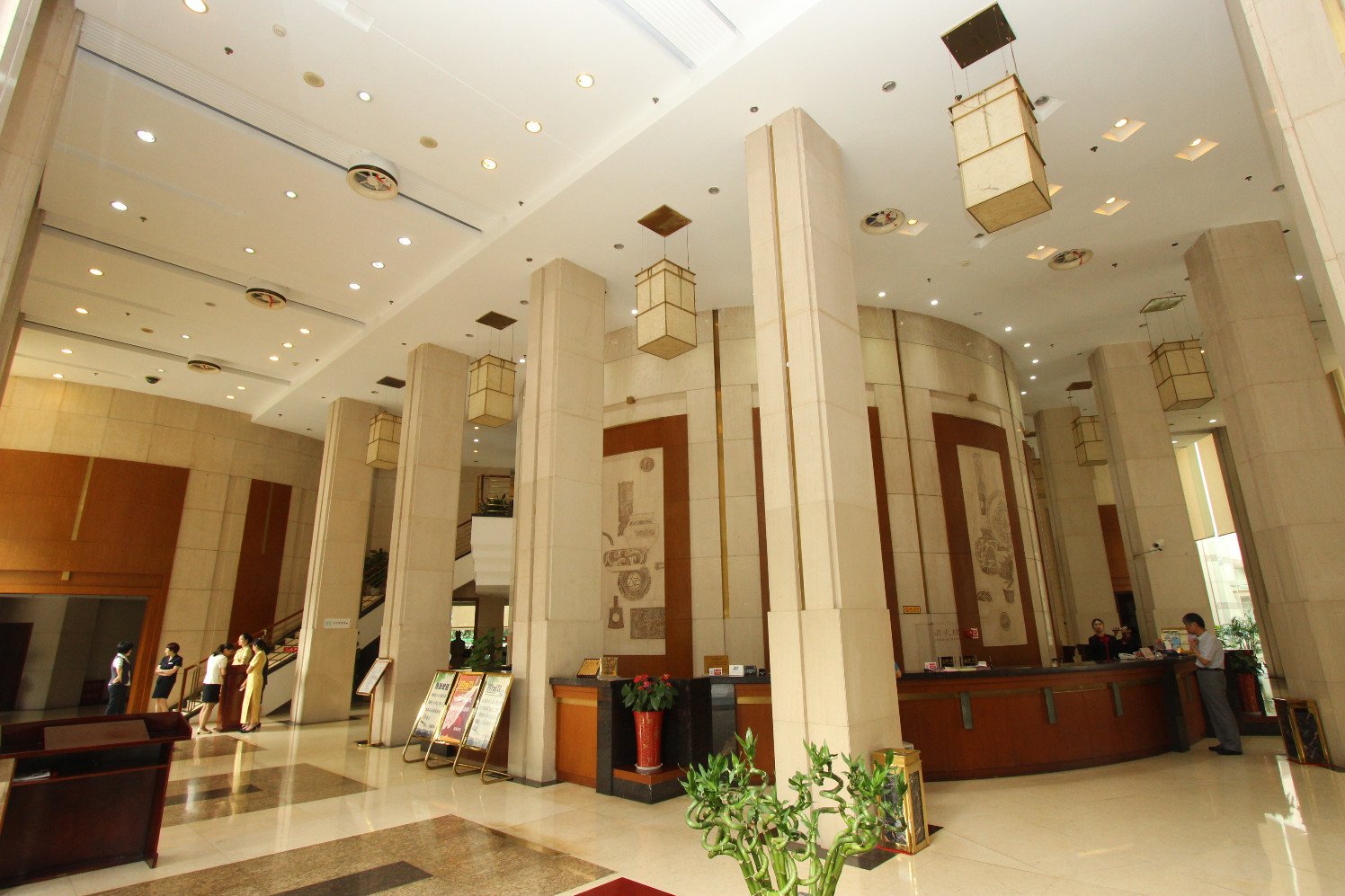 Academic Exchange Center of Central China Normal University (Guiyuan Hotel) 3*
