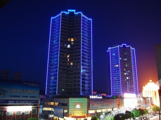 Crowne International Business Hotel 3*
