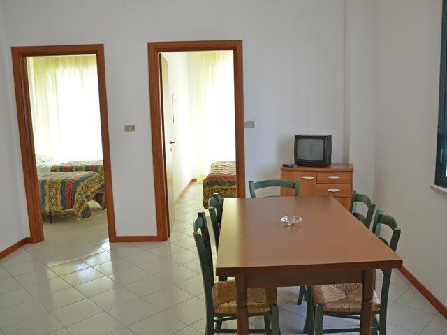 Club Hotel Lenazioni 3*