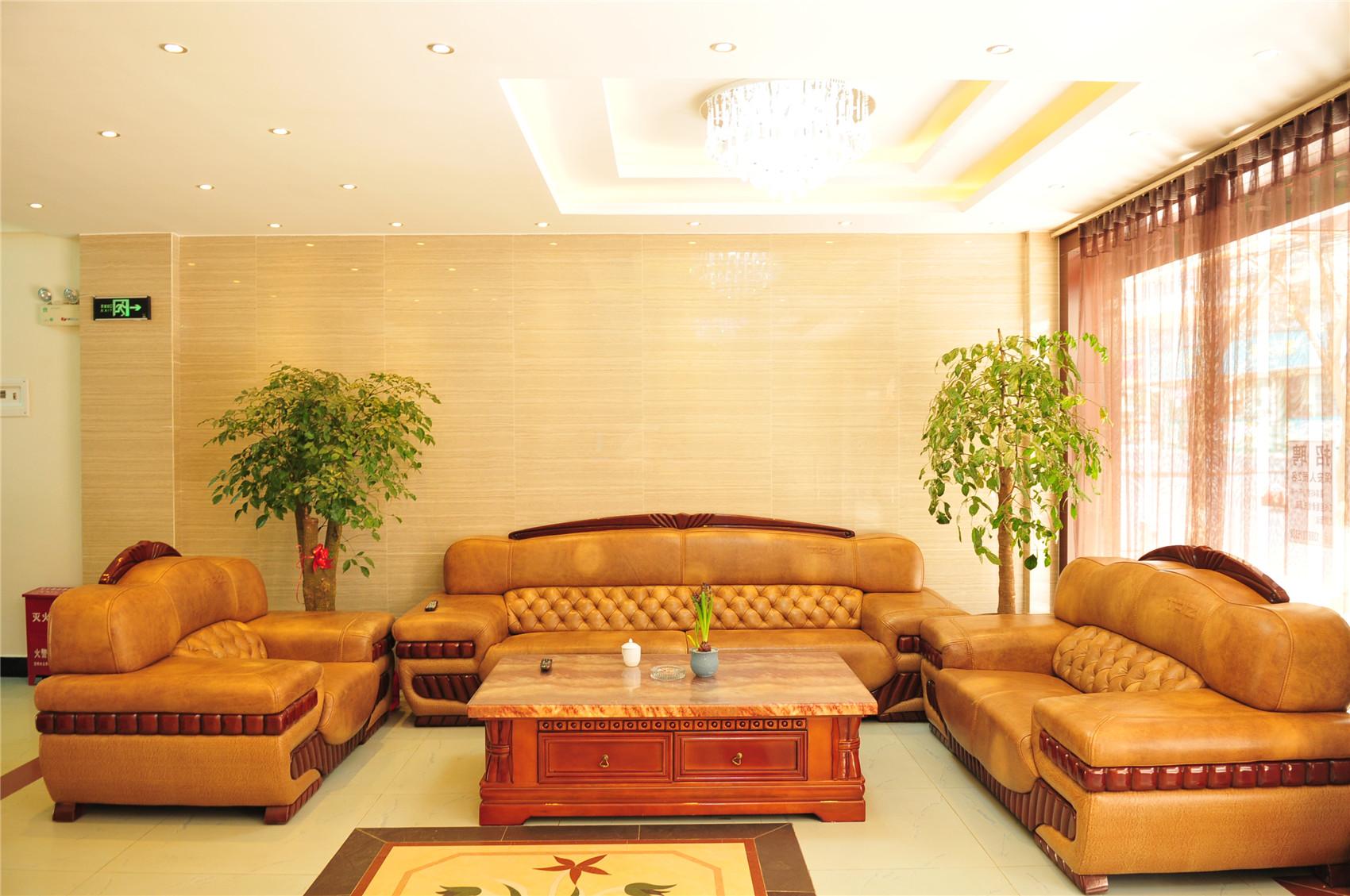 Dali Yuhao Business Hotel (High Speed Rail Diamond) 2*