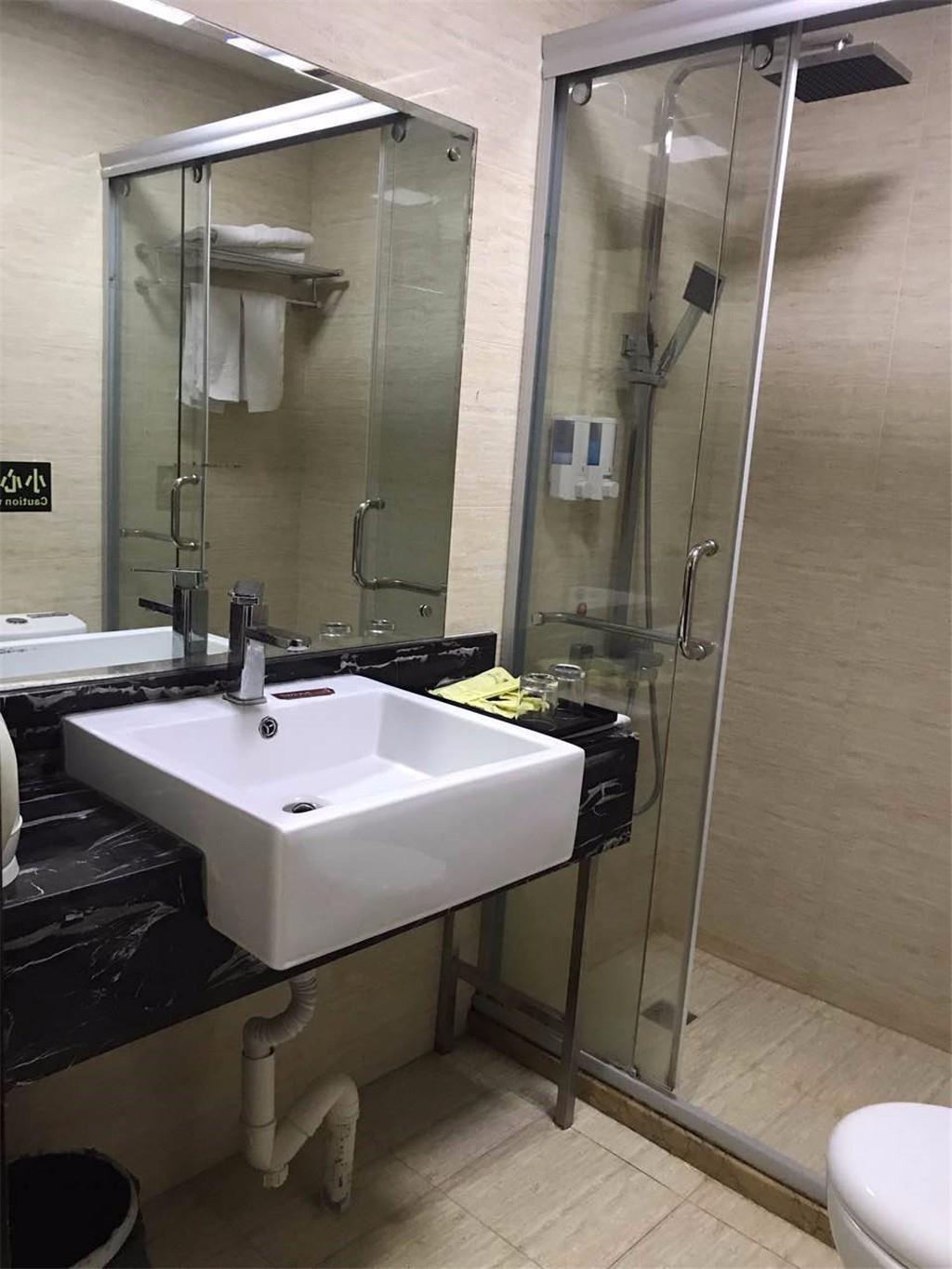 Baiyou Business Hostel 2*