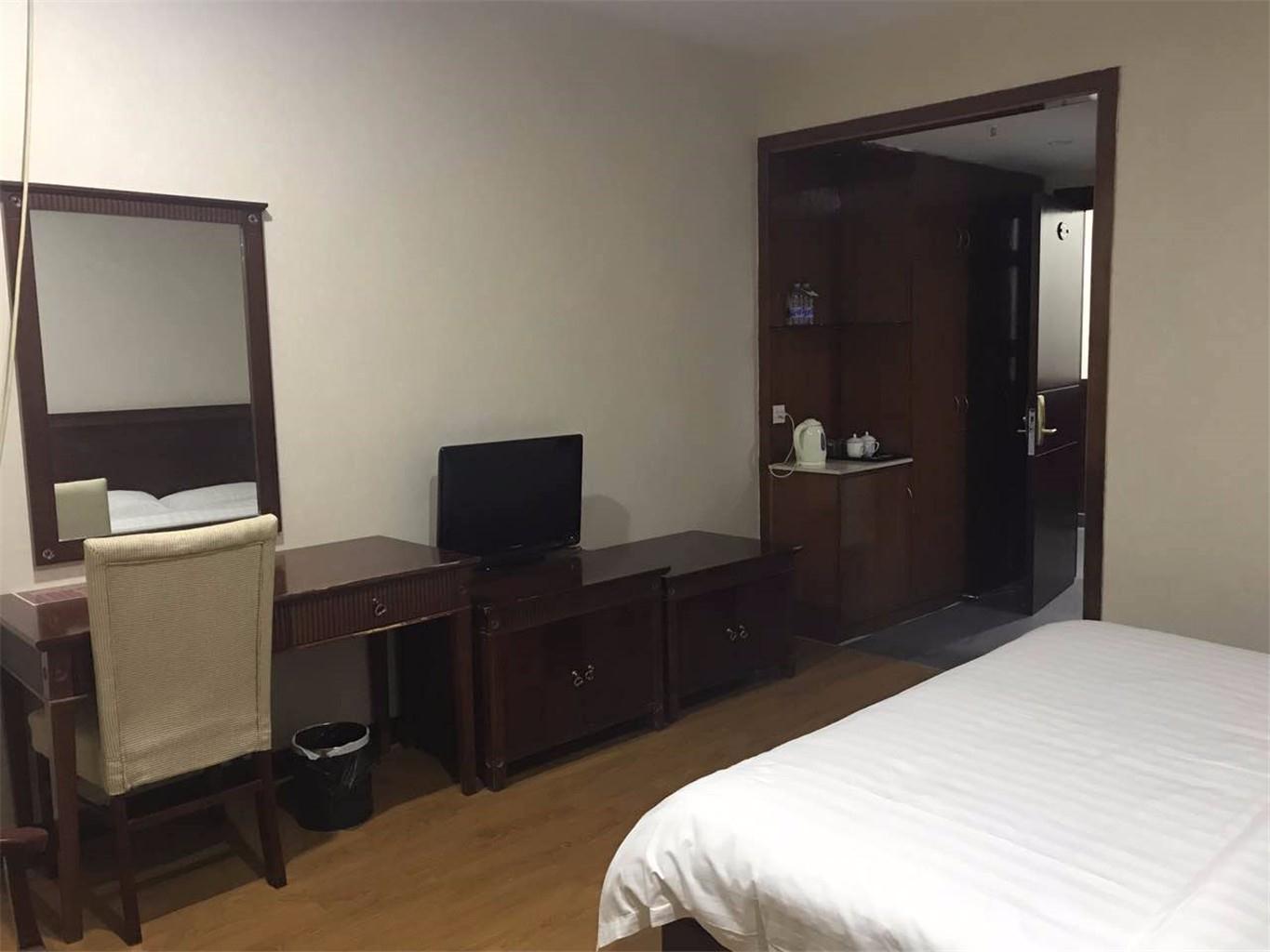 Baiyou Business Hostel 2*