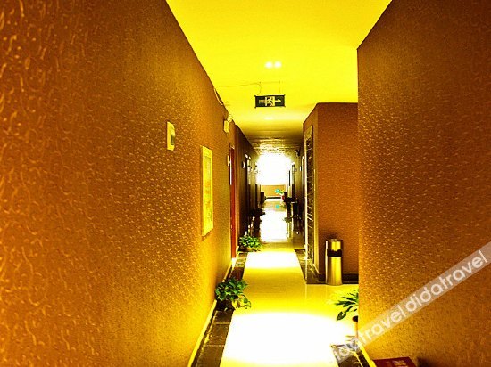 Xishuangbanna International Aerial Garden South of Mekong River (Daijiangnan) Business Hotel 2*