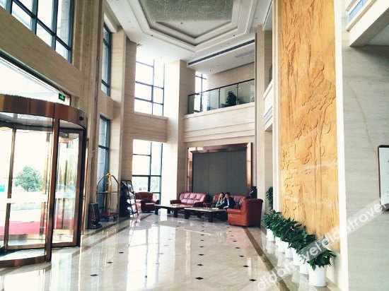 Guan Jiang Nan Hotel 3*