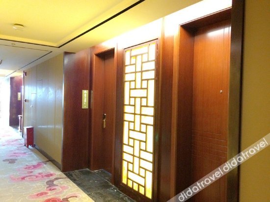 Guan Jiang Nan Hotel 3*