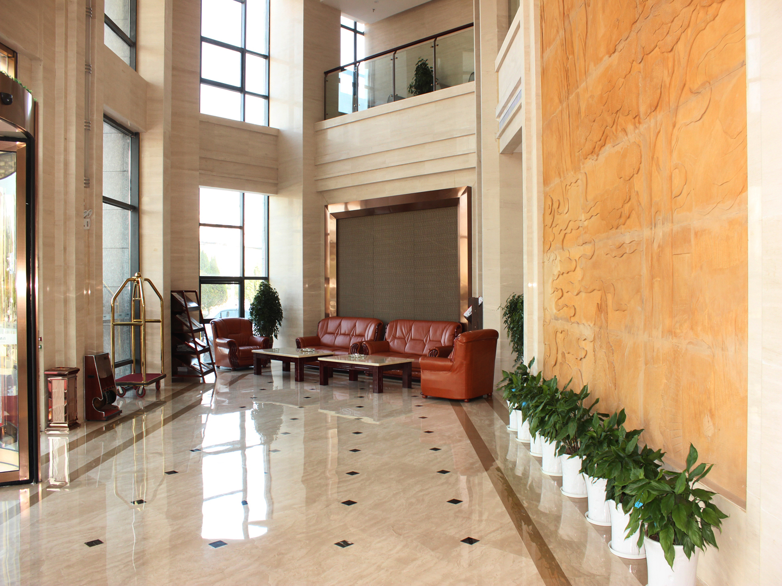 Guan Jiang Nan Hotel 3*