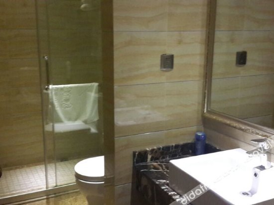 Huquan Bund Hotel 3*
