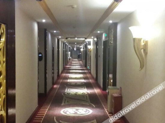 Huquan Bund Hotel 3*