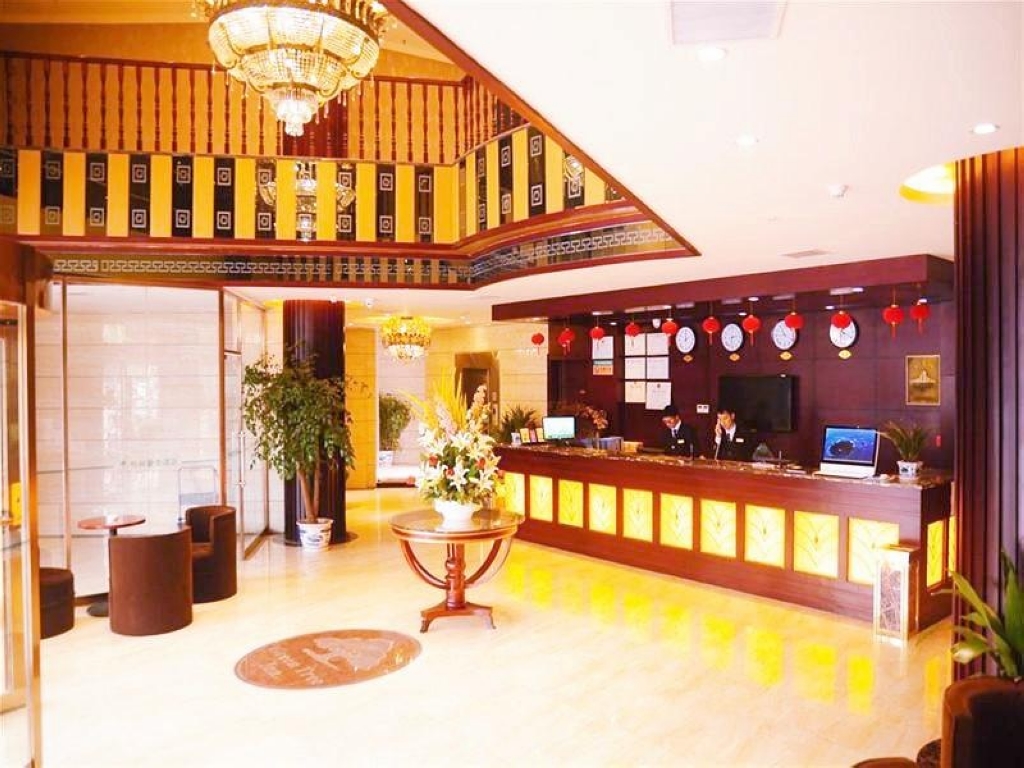 GreenTree Inn (Yingtan Railway Station) 2*