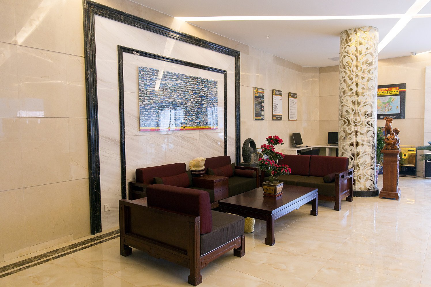 Campanile Hotel (Xi'an Lintong Terracotta Warriors and Horses West Garden Metro Station) 3*