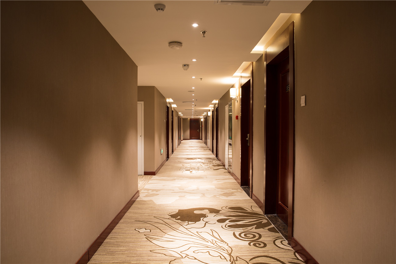 Campanile Hotel (Xi'an Lintong Terracotta Warriors and Horses West Garden Metro Station) 3*