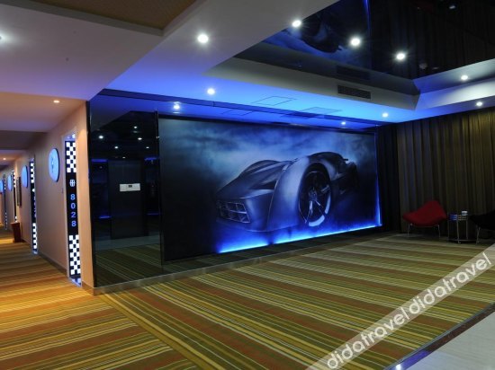 AutobotsOutbots Hotel (Zhengzhou Liulin Metro Station) 3*