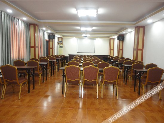 Hongxing Home Hotel (Nanning Wuyi store) 2*