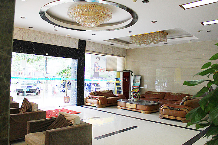 Hongxing Home Hotel (Nanning Wuyi store) 2*
