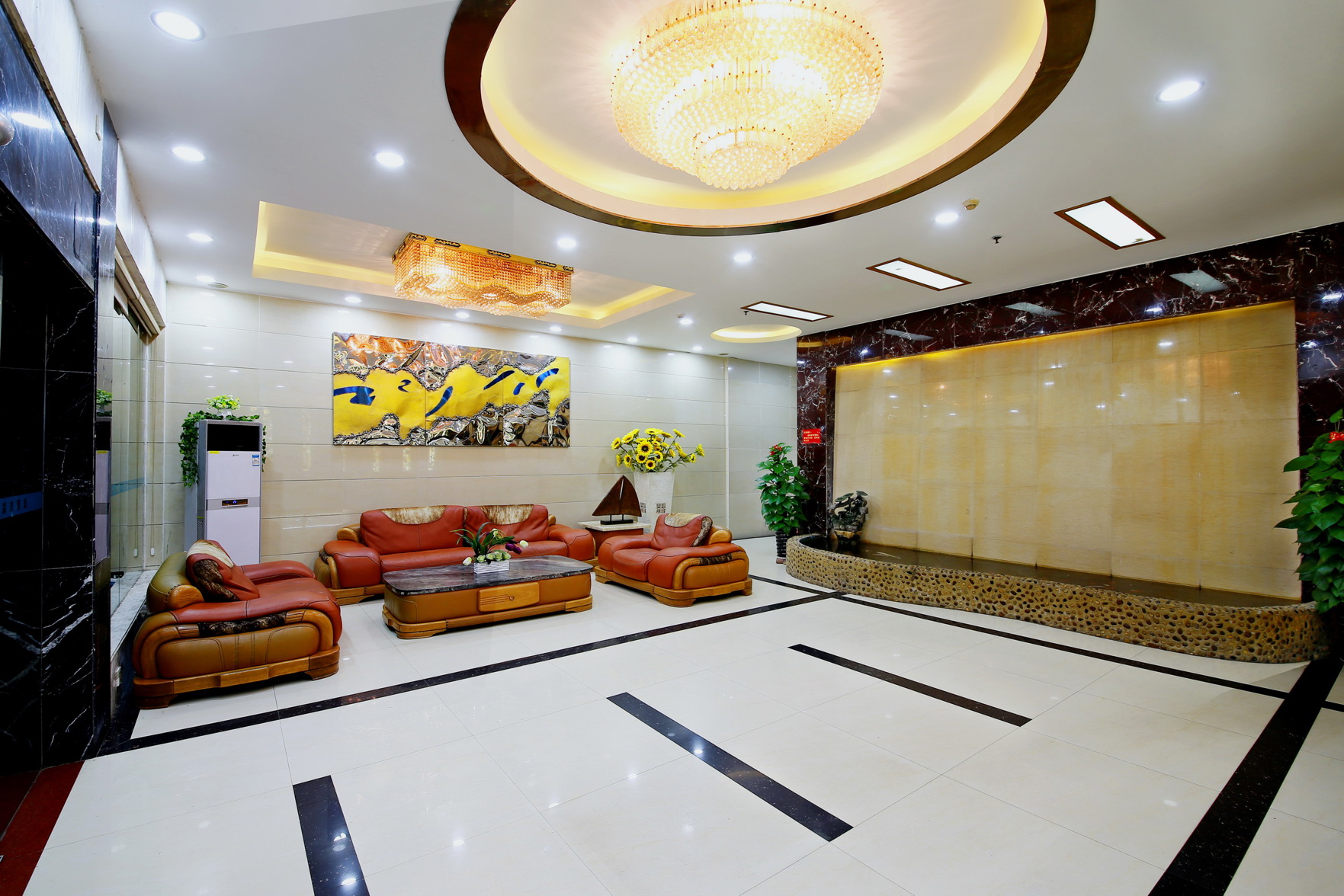 Hongxing Home Hotel (Nanning Wuyi store) 2*