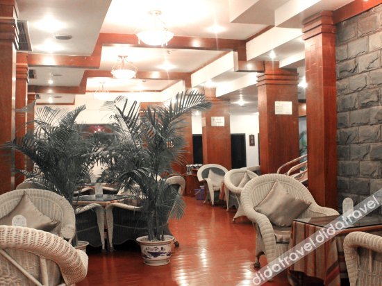 Chengdu Rongcheng Hotel (Tianfu Square Subway Station, Chunxi Road) 3*