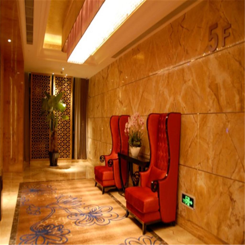 Anning Golden Age Hotel 3*