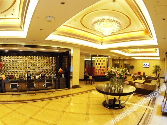 Chongqing Saifel Hotel (Wanzhou Wanda Plaza) 3*