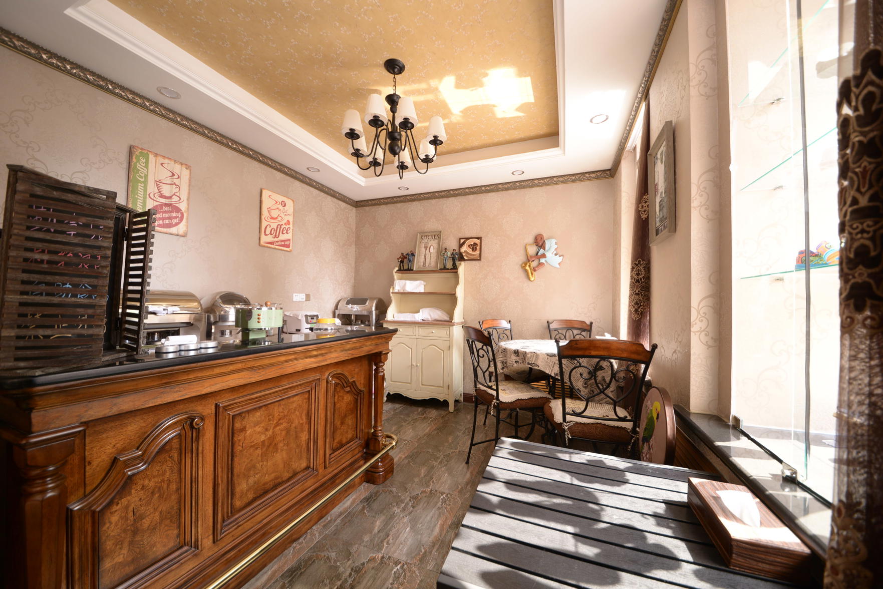 Dongguan Business Hotel (Harbin Central Avenue) 2*